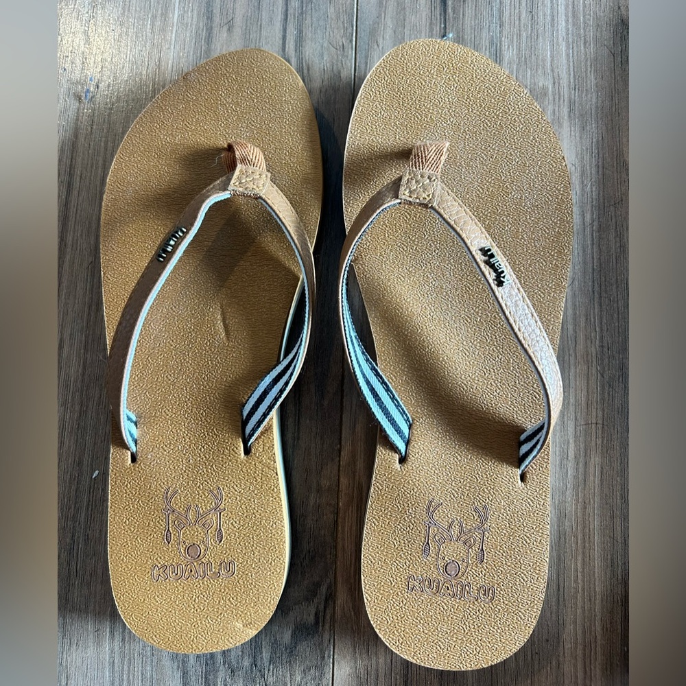 Stylish Tan Xhilaration Women's Sandals